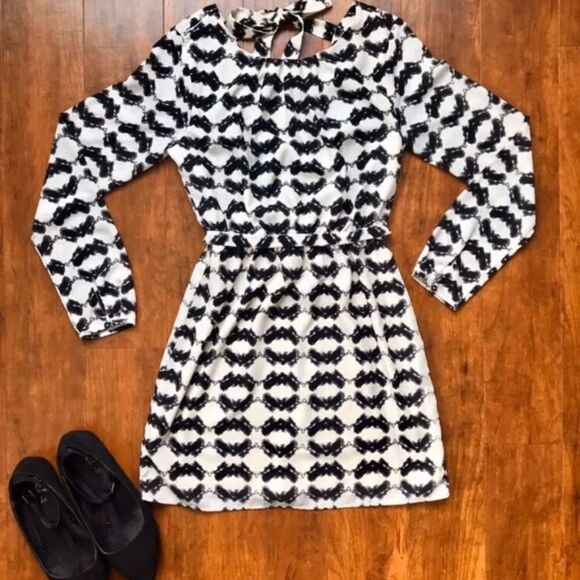 Forever 21 Dresses & Skirts - Forever 21 Dress size Small